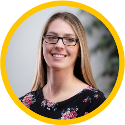 Headshot for Renee, customer service rep at PRI Graphics & Signs in Phoenix