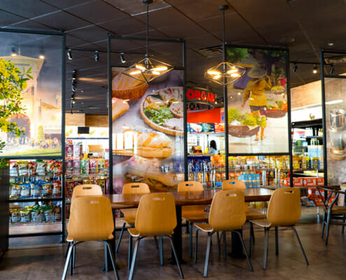 Color printed environmental graphics for Lee's Sandwiches