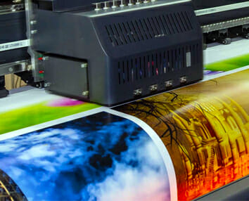 Commercial color printing printing a project.